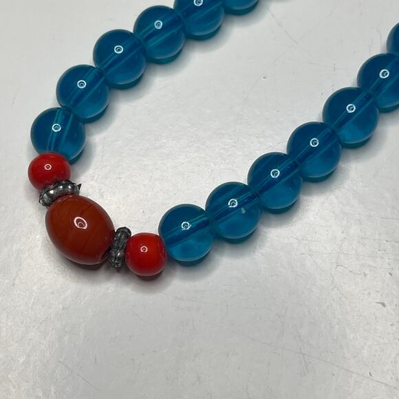 bracelet beads beaded turquoise colored blue beads with red contrast - Picture 2 of 7